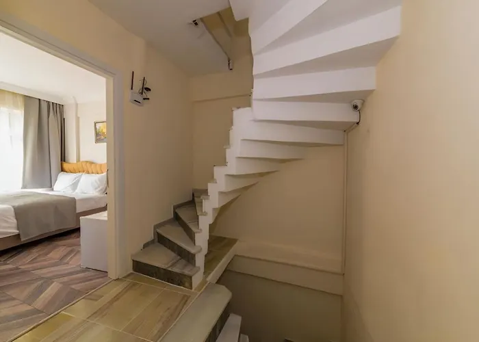 Grand Romanos Otel *