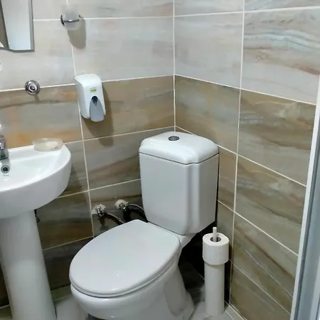 Hotel Grand Romanos *